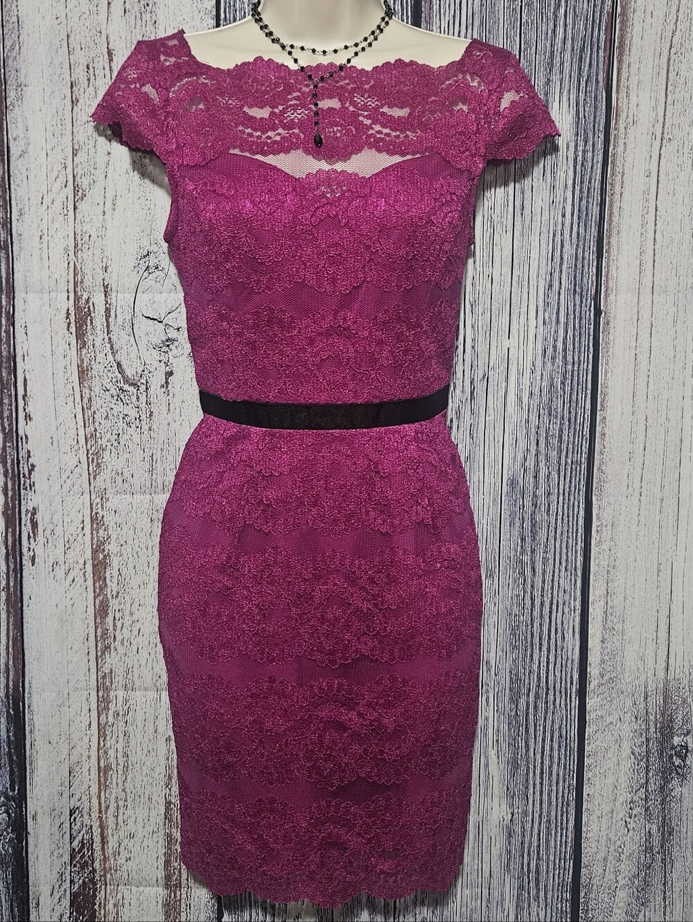 Adrianna papell pretty lace dress (Final price)